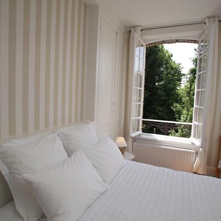 Bed and Breakfast Manoir Le Mesnil Сен-Мартен-о-Шартрен Экстерьер фото
