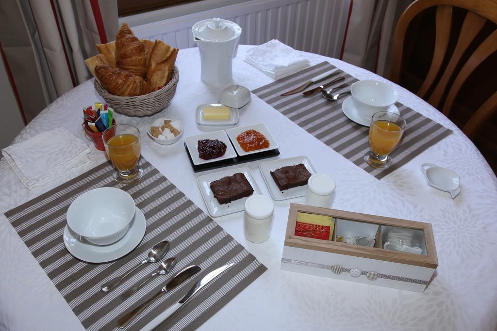 Bed and Breakfast Manoir Le Mesnil Сен-Мартен-о-Шартрен Экстерьер фото
